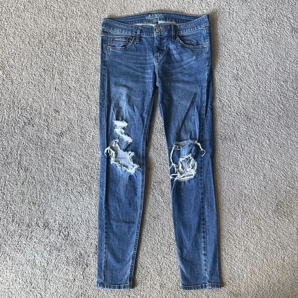 Wild Fable Distressed Jeans - Picture 12 of 12